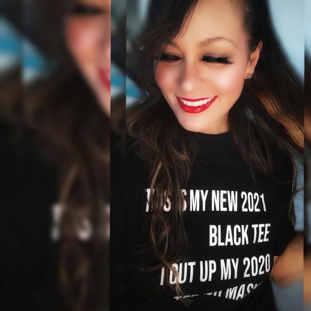 New 2021 Unisex fun Black Tees, short sleeves Souvenir Tshirt.